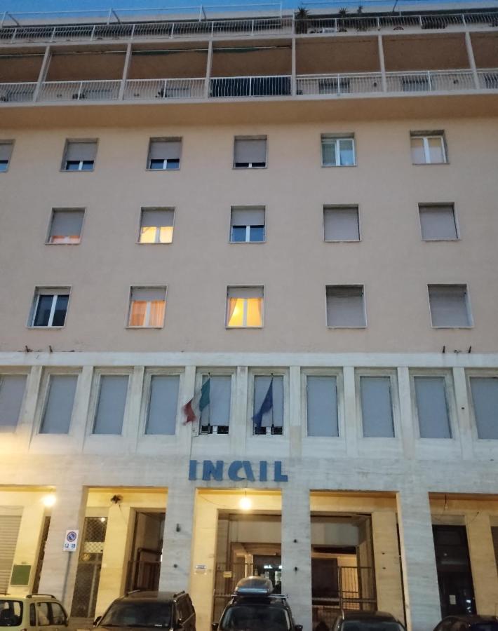 Apartamento Centro E Porto Livorno Exterior foto