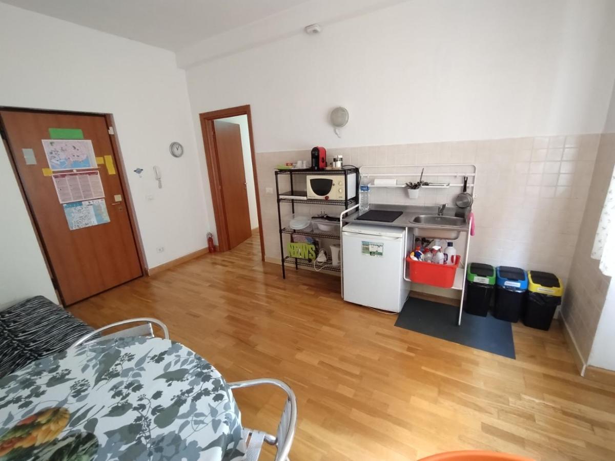 Apartamento Centro E Porto Livorno Exterior foto